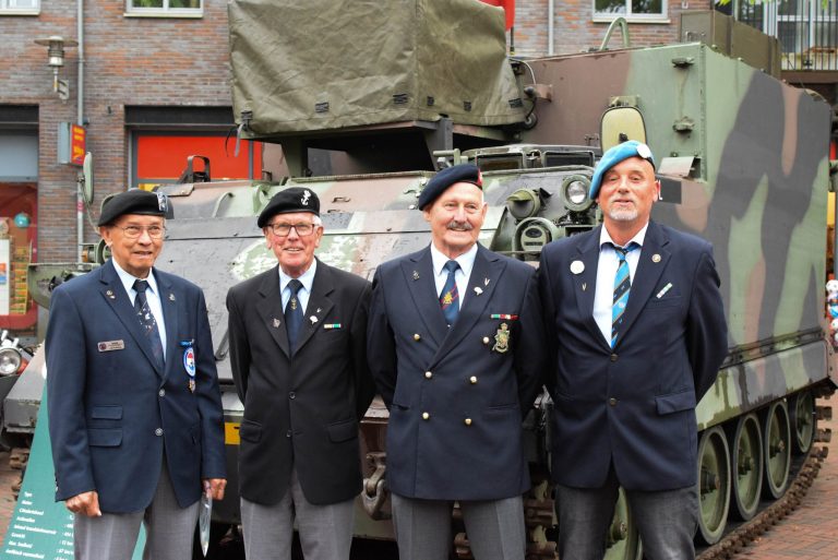 De Veteranendag Hardenberg 2018  gehouden op het marktplein